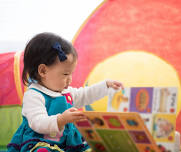 Featured image for Bilingual Books & Babies.